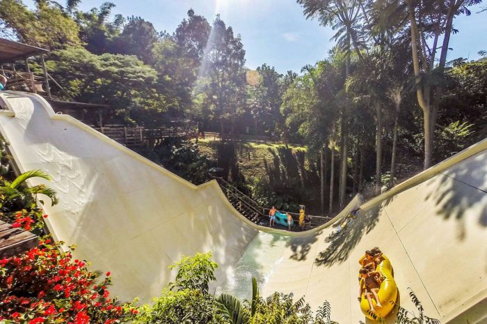 Se quiser algo mais radical tem o Half Pipe no Hot Park
